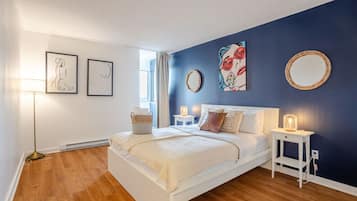 1 chambre, bureau, fer et planche à repasser, Wi-Fi gratuit