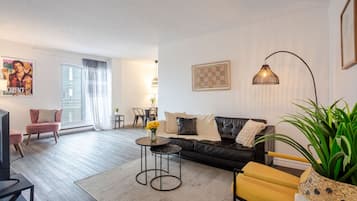 Smart-tv och eldstad