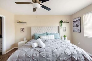 4 slaapkamers, een strijkplank/strijkijzer, wifi, beddengoed