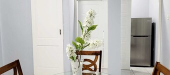 Rest Easy El Dorado Cozy, 2 br. Charming Apartment