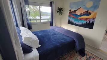 2 habitaciones, tabla de planchar con plancha, wifi y ropa de cama