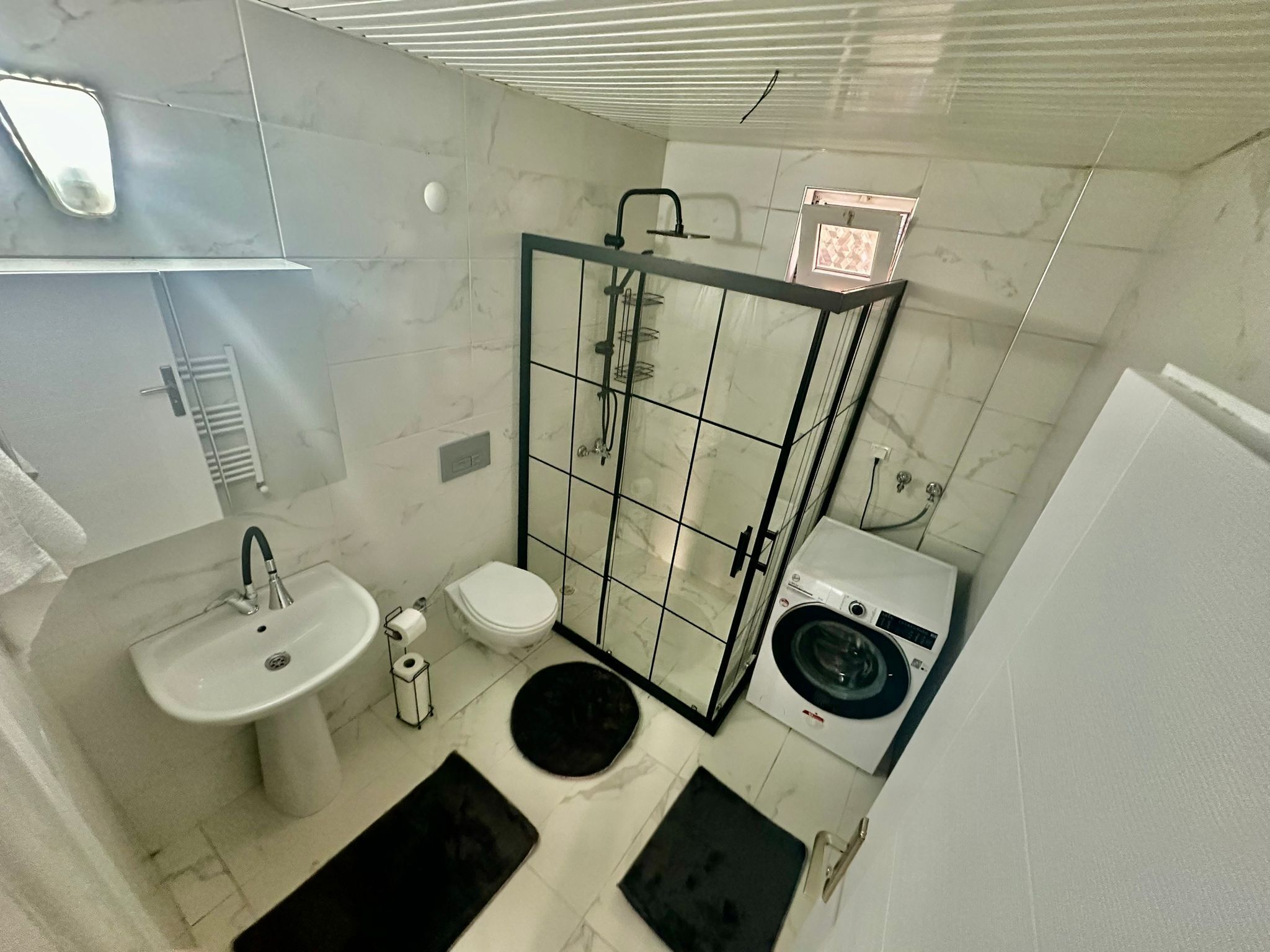 Basic Duplex, Balcony, Garden View | Bathroom | Towels