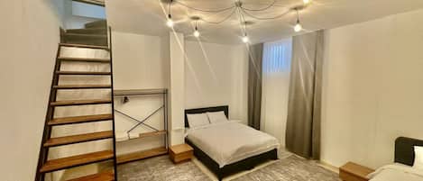 Basic Duplex, Balcony, Garden View