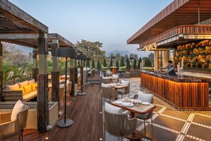 بار (في المنشاة)