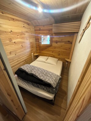 2 bedrooms, free WiFi