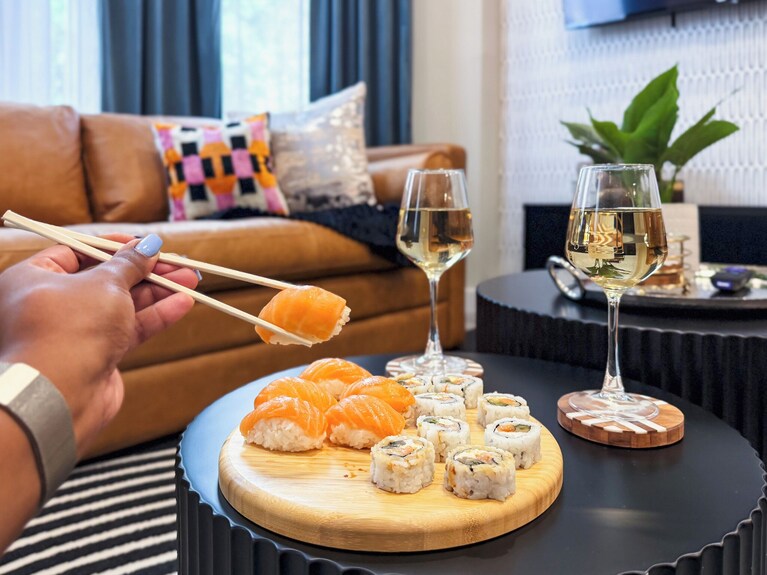 Speakeasy Vibe ~ Luxe 1br ~ <2min Walk To Mkt Sq - 포츠머스