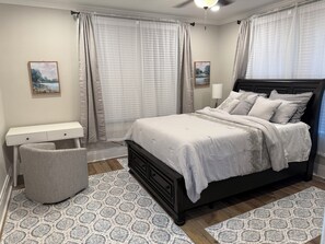 2 Schlafzimmer, Schreibtisch, Bügeleisen/Bügelbrett, kostenloses WLAN