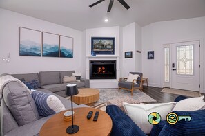 TV connectée, cheminée