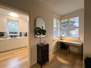 Interior - Affordable Luxury - CBD Wagga (Wagga Wagga)