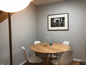 Dining - Affordable Quality - Kooringal, Wagga (Kooringal)