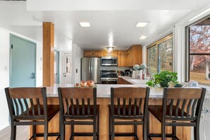 Fridge, microwave, oven, stovetop - Lake Geneva Cozy Retreat – Game Room, Sleeps 12, Walk to Lake Como (Lake Geneva)