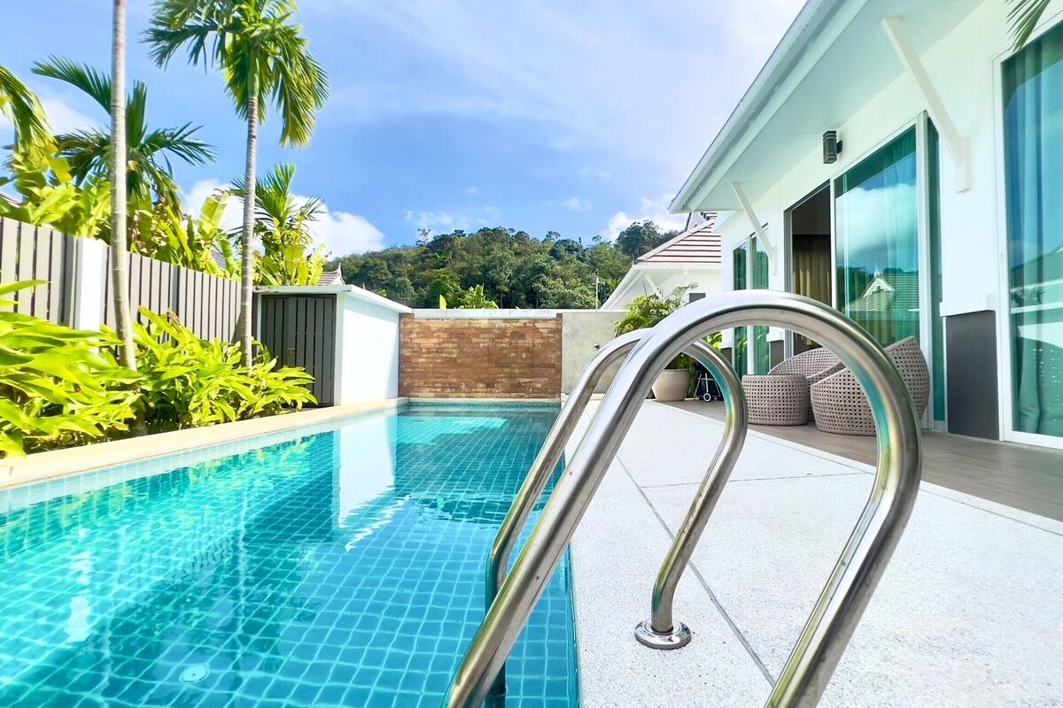 Luxury Villa, 2 Bedrooms, Private Pool, Hill View | 3 bedrooms, in-room safe, individually decorated, individually furnished
