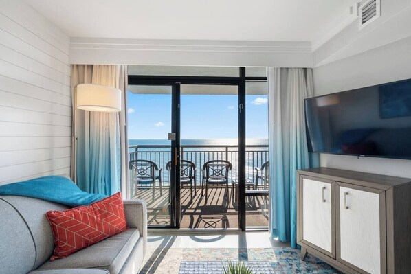 TV, table tennis - Updated & Oceanfront 3BR W/ Waterpark & Views! (Myrtle Beach)