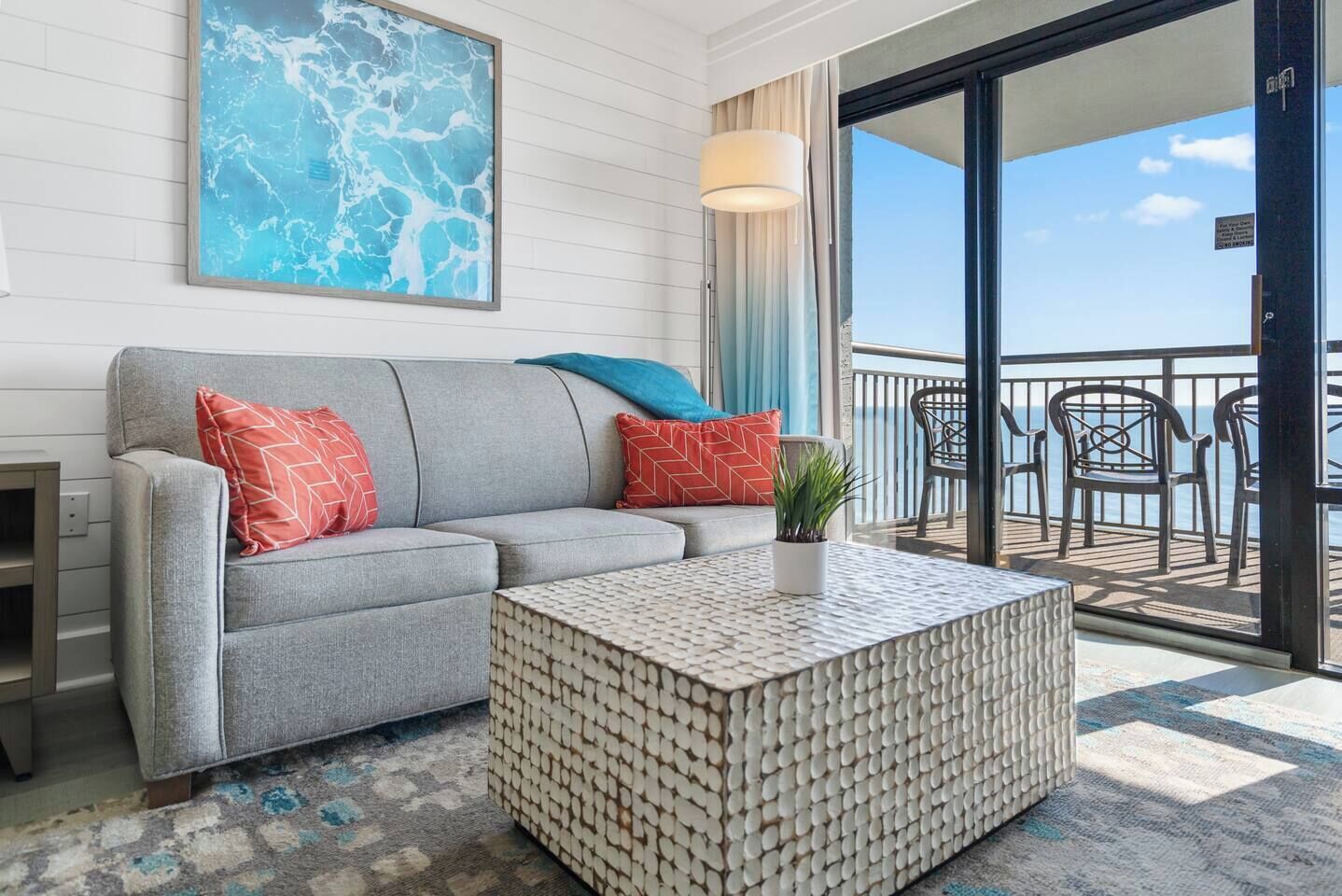 Fernseher, Tischtennisplatte