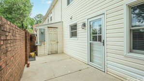 Exterior - 3-bedroom townhouse - Max 8 guests (Charlotte)