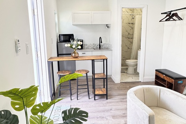 Comfort Studio Suite | Minibar, WiFi (free), individually decorated, individually furnished