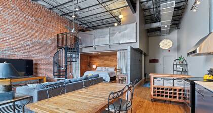 Urban Chic Meets Southern Comfort – Industrial Modern Loft in Downtown Lafayette