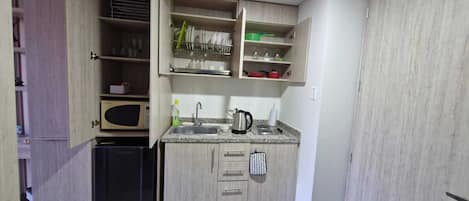 Microwave, stovetop