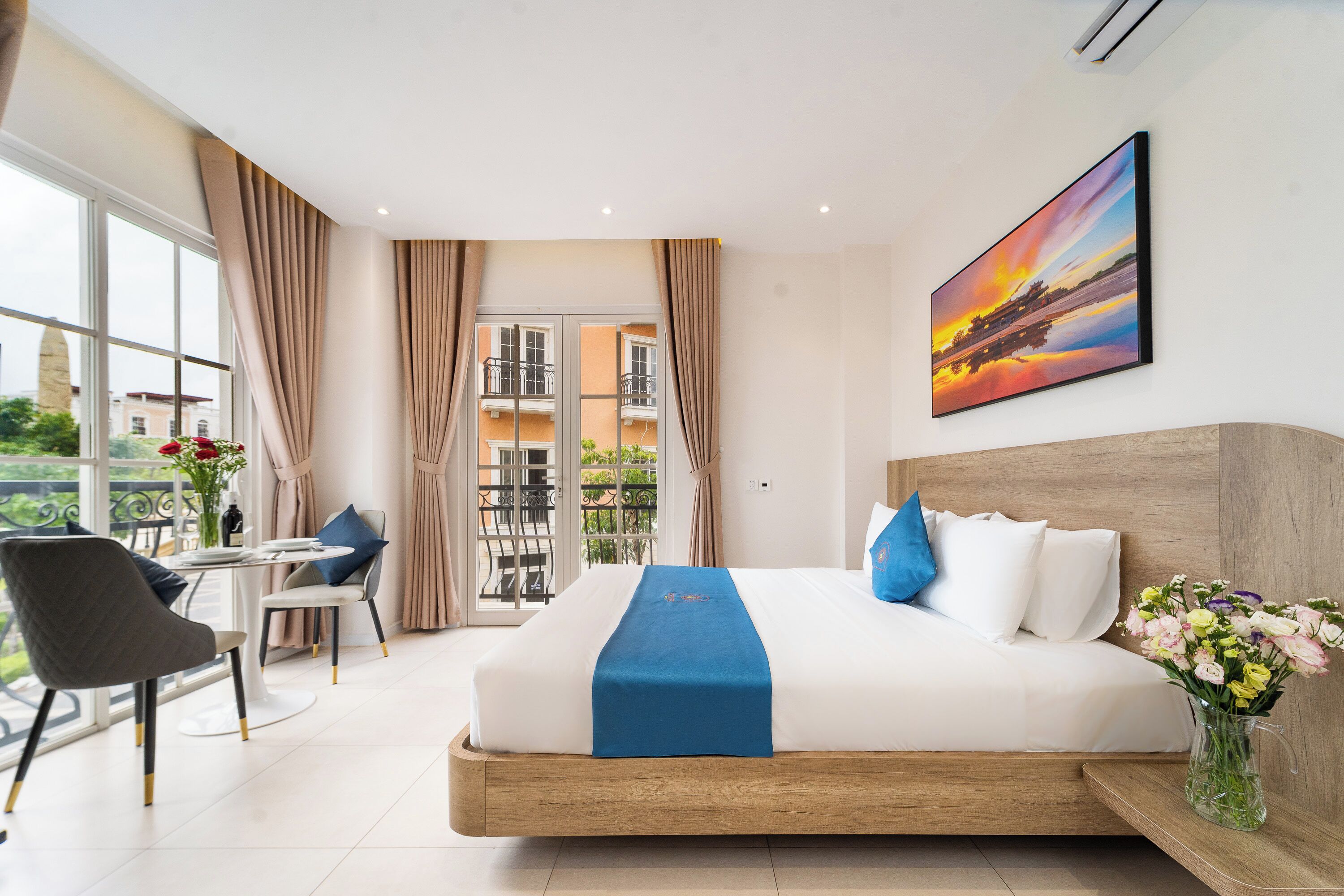 Standard Studio, Park View