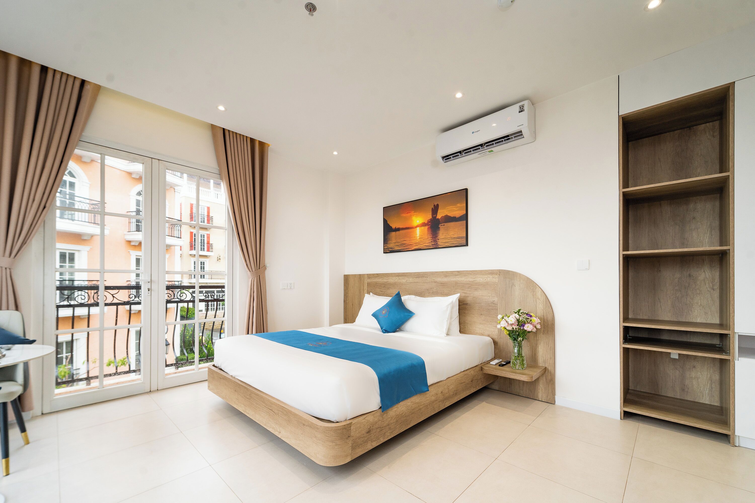 Superior Studio, Park View, Mountainside