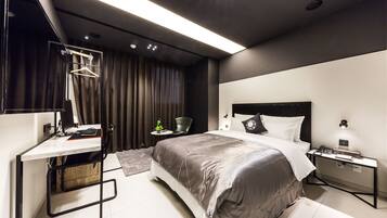 Kahden hengen deluxe-huone | 1 makuuhuone, työpöytä, kannettavalle tietokoneelle sopiva työtila