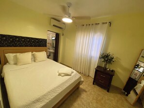3 bedrooms, iron/ironing board, free WiFi