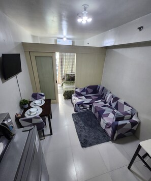 Living area - MNM Place - Sea Residence -9A (Pasay)