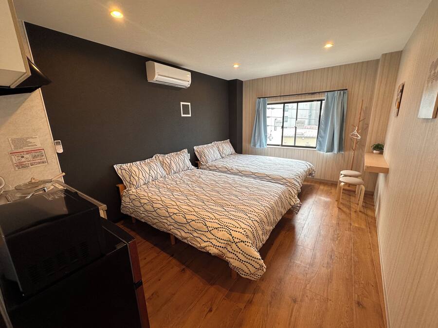 Economy Loft | Laptop workspace, free WiFi