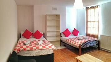 5 bedrooms, WiFi, bed sheets