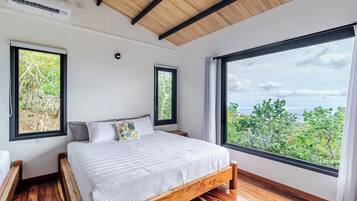 1 bedroom, in-room safe, free WiFi