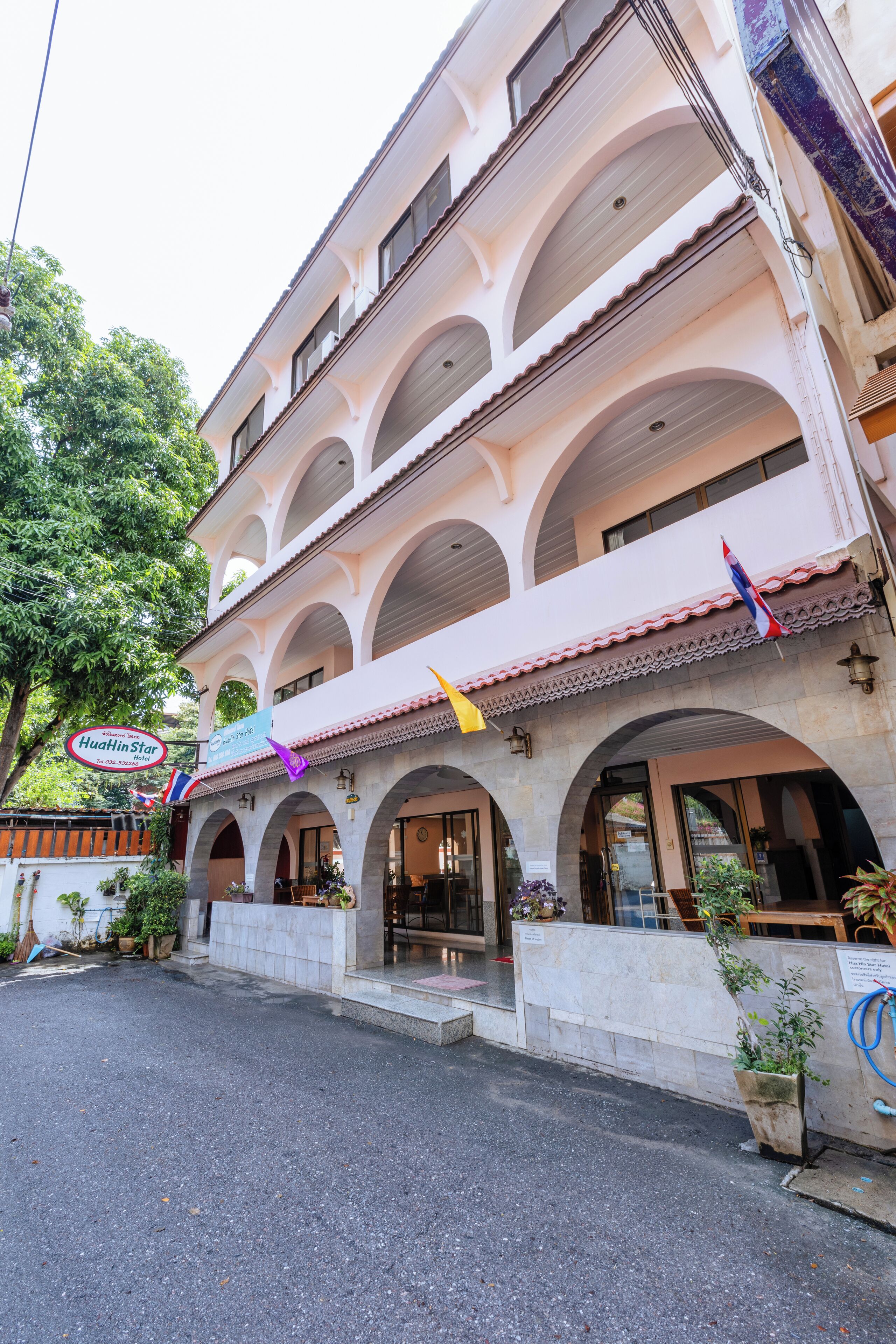 المنشأة من الخارج