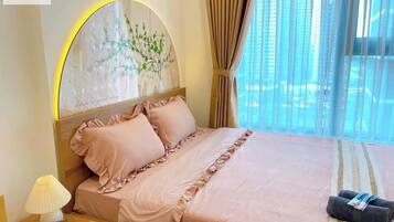 Grand Apartment, 1 Bedroom, Balcony, City View | Premium bedding, free minibar, desk, blackout drapes