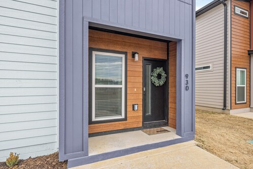 Perfect Ozark Retreat.  Close to Everything, 3 bed, w/ Office