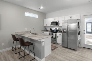 Microwave, oven, stovetop, dishwasher