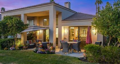 Mountain & Golf Views + Pool & Spa + Fire Pit + BBQ + Golf Cart + Dog Friendly!
