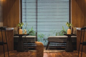 Zimmersafe, Bügeleisen/Bügelbrett, kostenloses WLAN, Bettwäsche