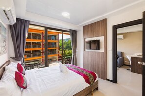 1 bedroom, in-room safe, blackout drapes, iron/ironing board - One bedroom Condo in Naiharn P209 (Rawai)