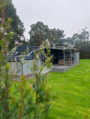 Terrace/patio - Rural Retreat - 5 mins from town and beaches (Inverloch)