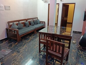 Coin salon dans le hall