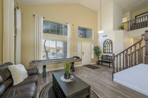 Smart TV, fireplace, offices