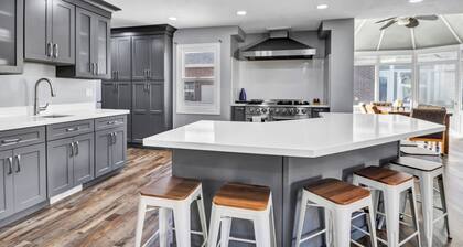 Spacious Country Style Home with Gourmet Kitchen, perfect for large groups!