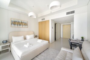 Apartment, Smoking
