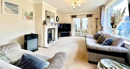 Lympne - 7 mins Channel Tunnel