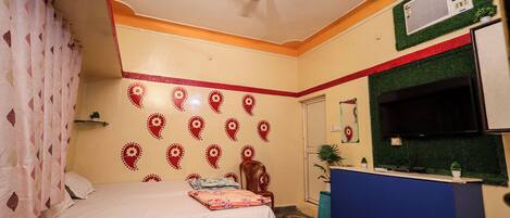 Luxury Triple Room, City View