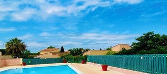  Villa aux Capellans with terrace and pool 