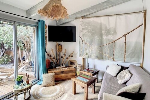  Nice little villa in the heart of the Capellans Swimming pool 