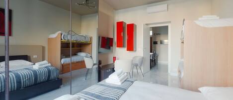 1 bedroom, iron/ironing board, WiFi