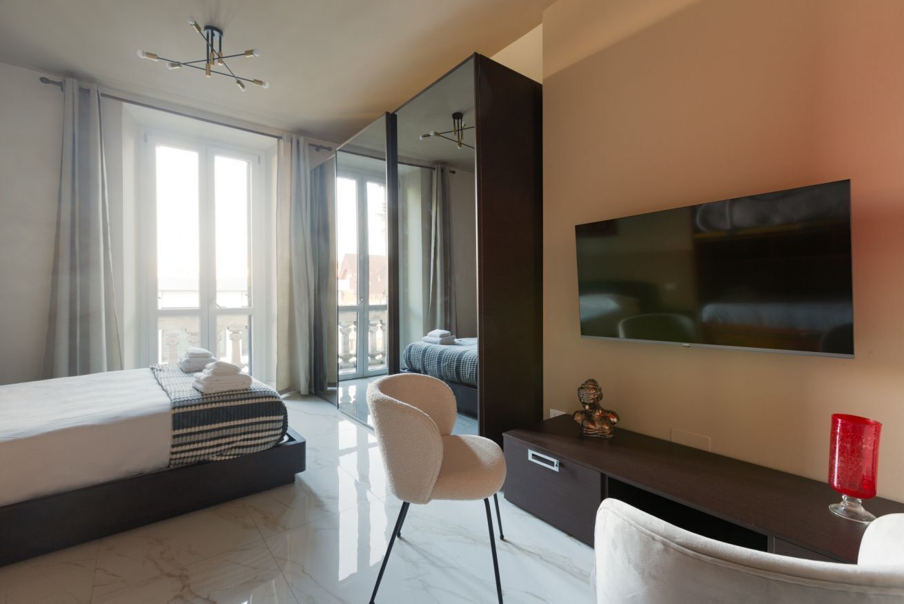 1 habitación, tabla de planchar con plancha y wifi 