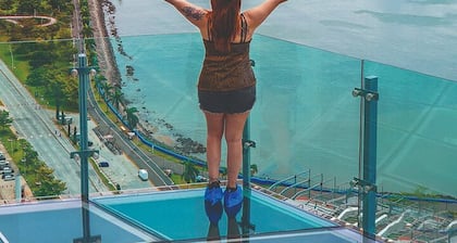 Sofa Bed Stay Rooftop Pool & Gym, Avenida Balboa Next to Hilton