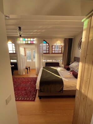 Luxury Double Room, Sea View | Iron/ironing board, free WiFi